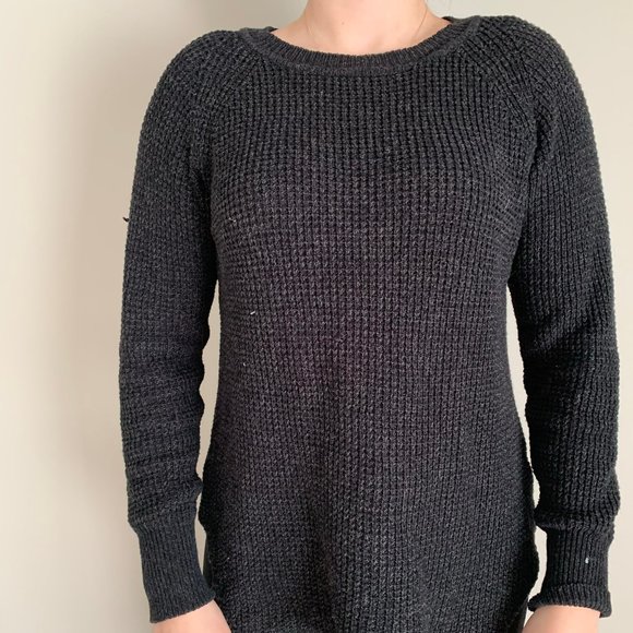 Black Long Sleeve Side Slit Sweater - Picture 1 of 2